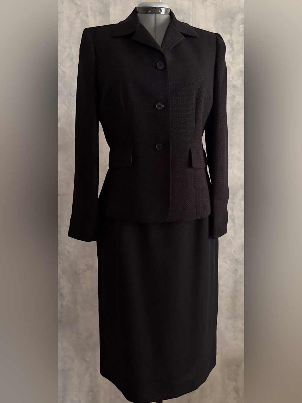 Jones Wear Career 2pc Black Pink Dot Jacket Skirt Suit Set Sz12